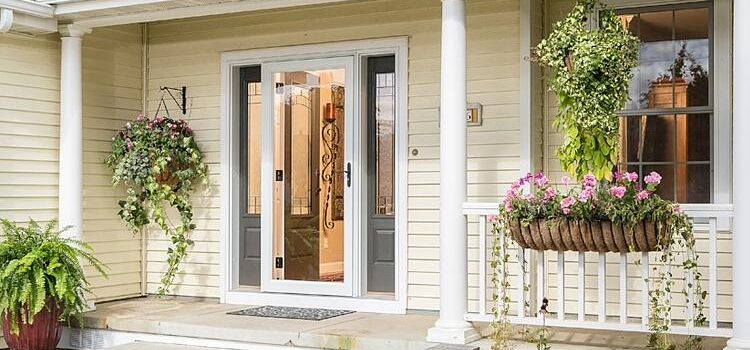 screen door installation in Duarte