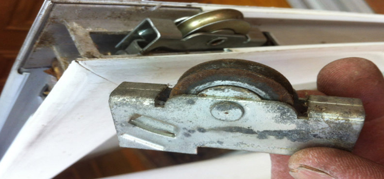 screen door roller repair in Duarte